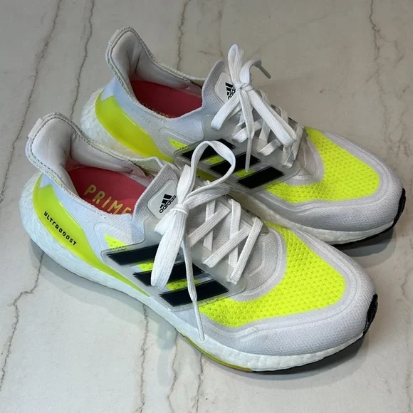 Adidas Ultraboost (Size 7.5) - Picture 2 of 8